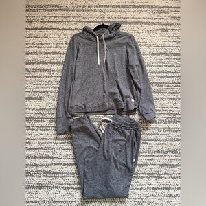 Vuori Women’s Halo Set Size Large